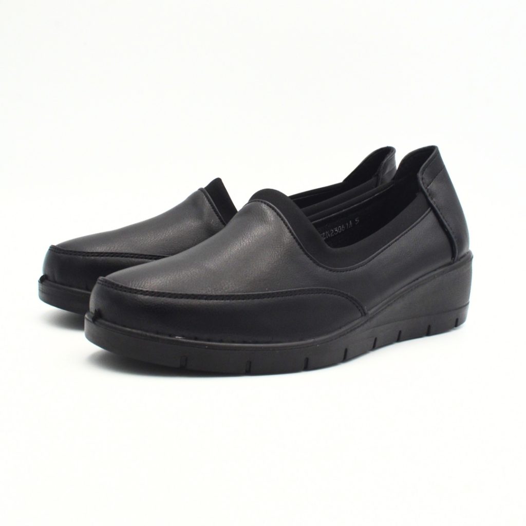 Softinosslip-On Nzw23061 Shoe