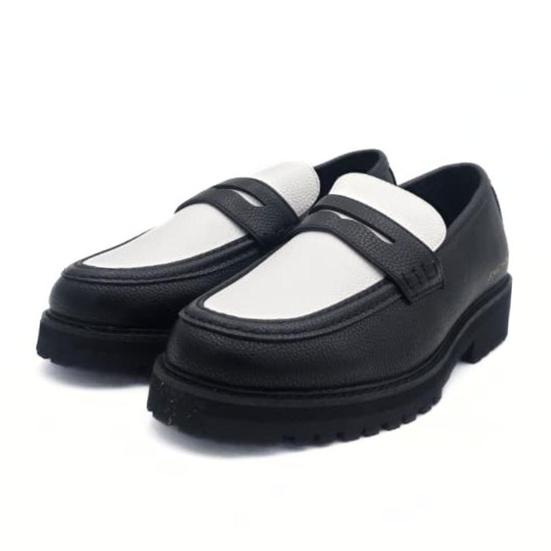 30544 Jonathan D. Penny Moc Shoe - Image 1